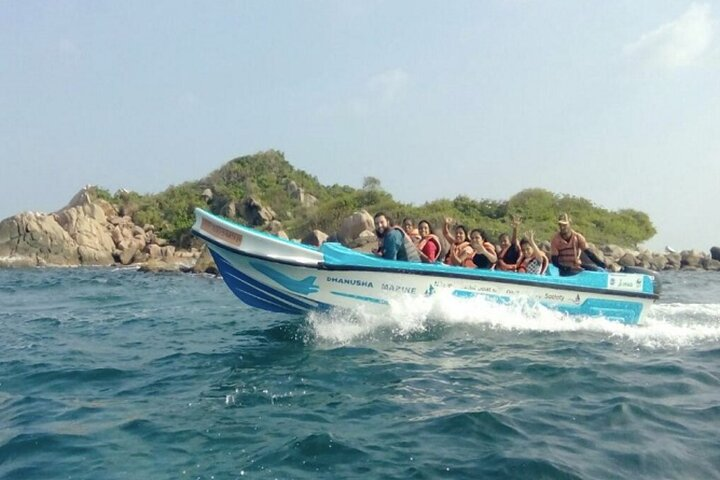 Boat Ride to Pigeon Island National Park 